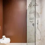 Easylife - Stile E Comfort A Due Passi Da